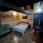 La Estrella De David, Rurales Apartamento